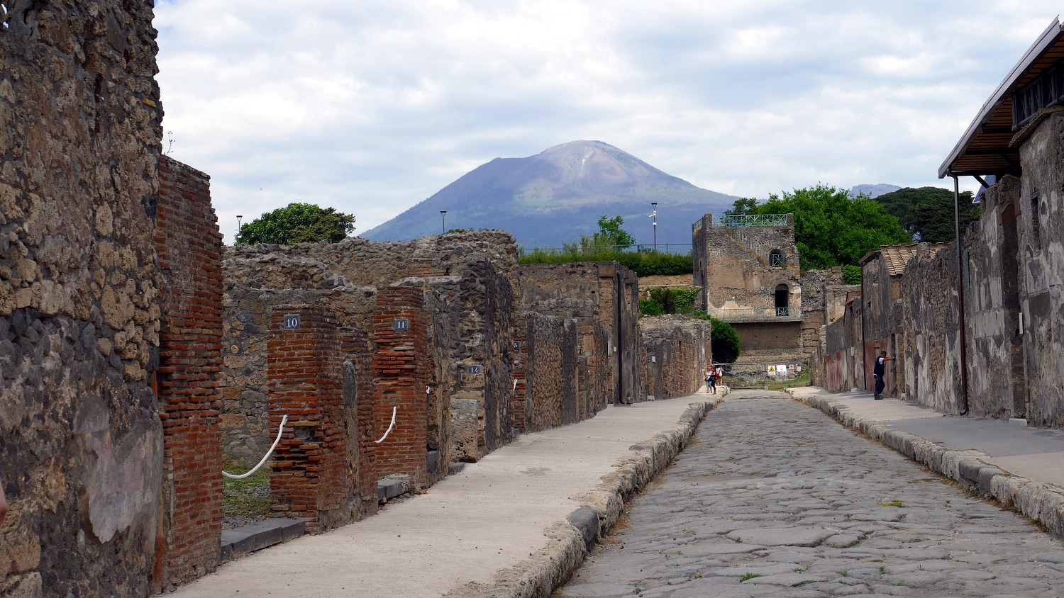 Sorrento Coast & Ancient Pompeii